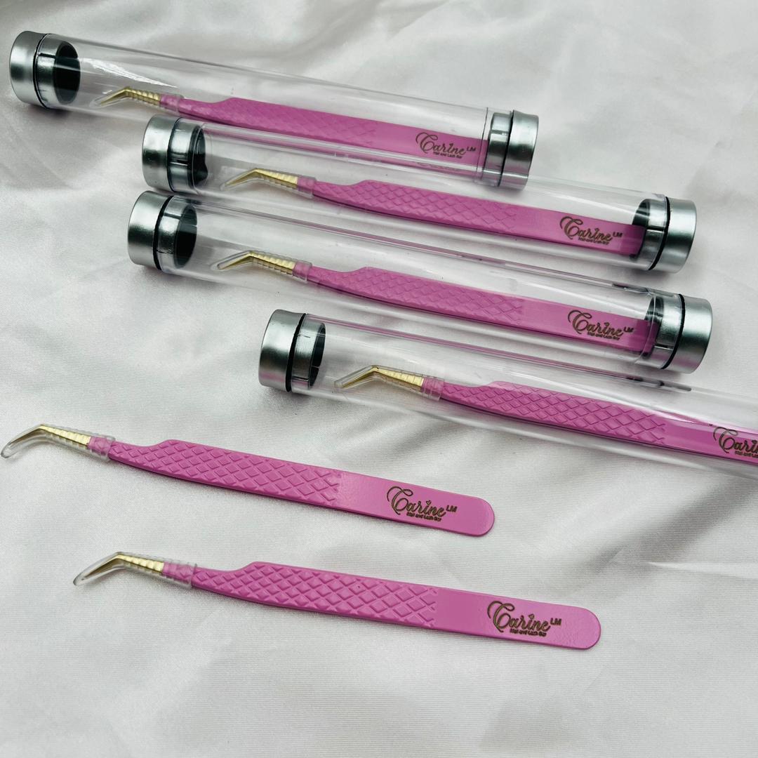 Eyelash extension curve tweezer