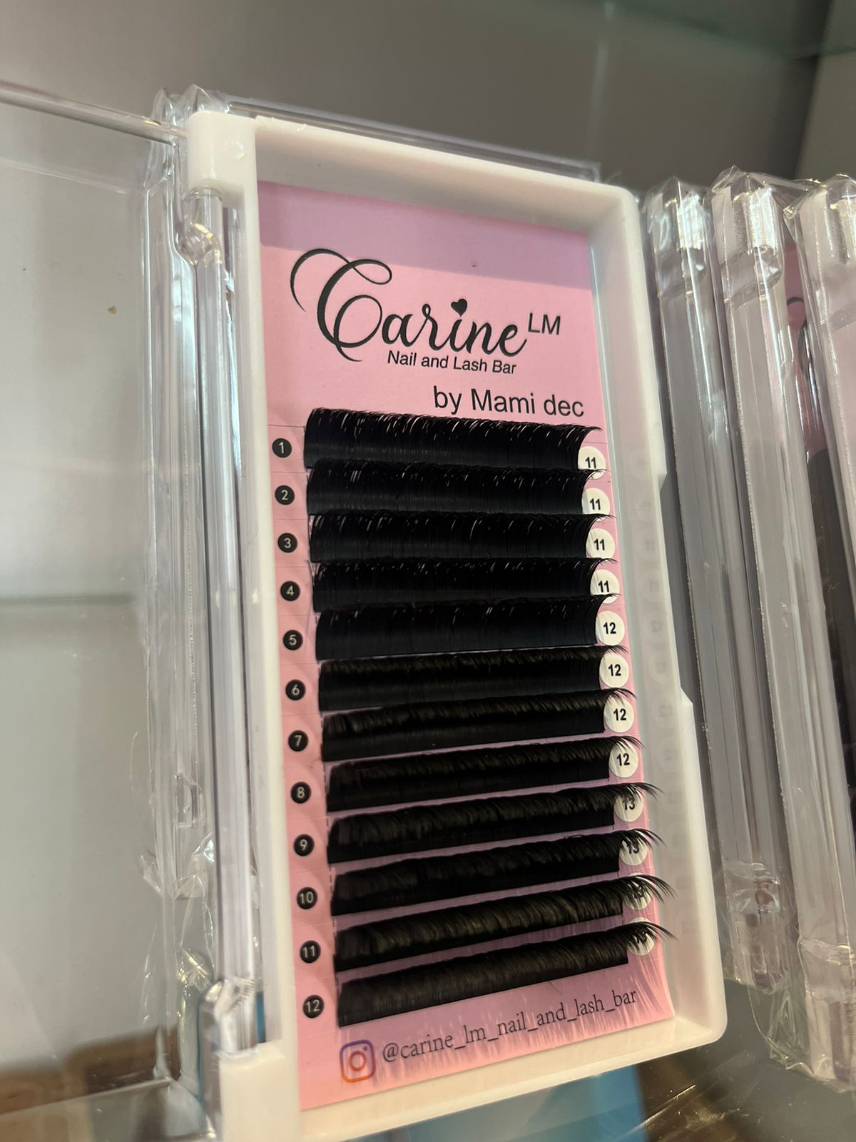 Volume lash
