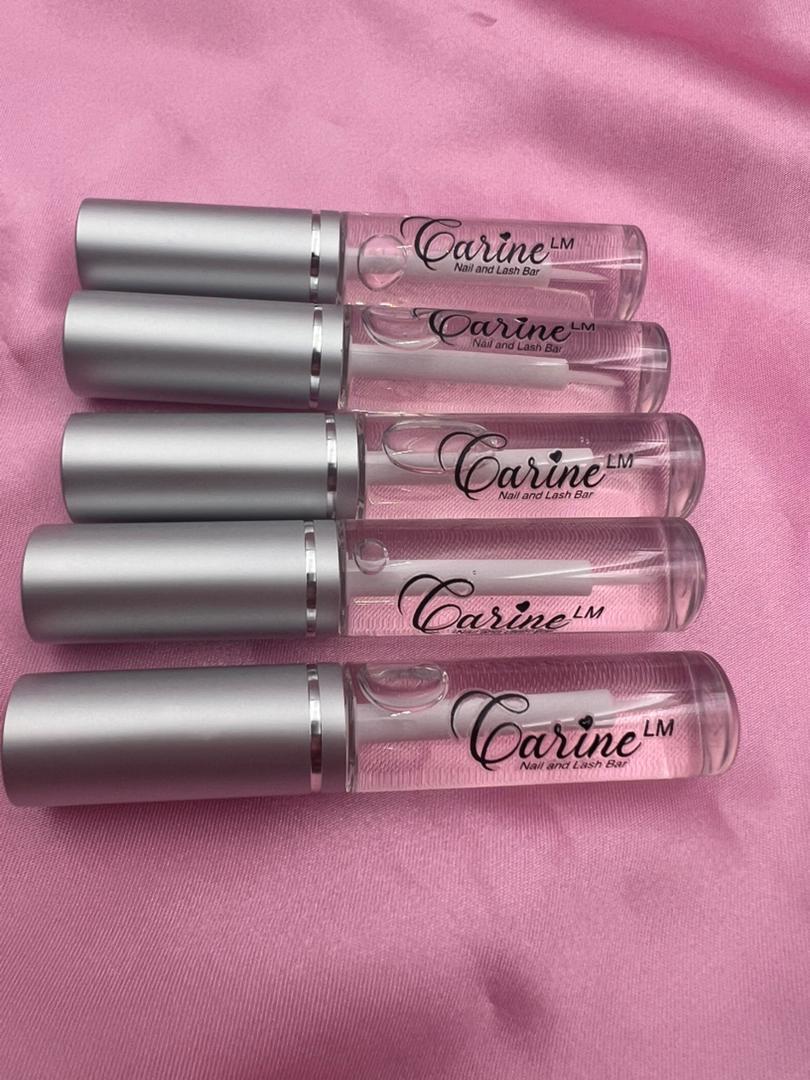 Eyelash lifting glue